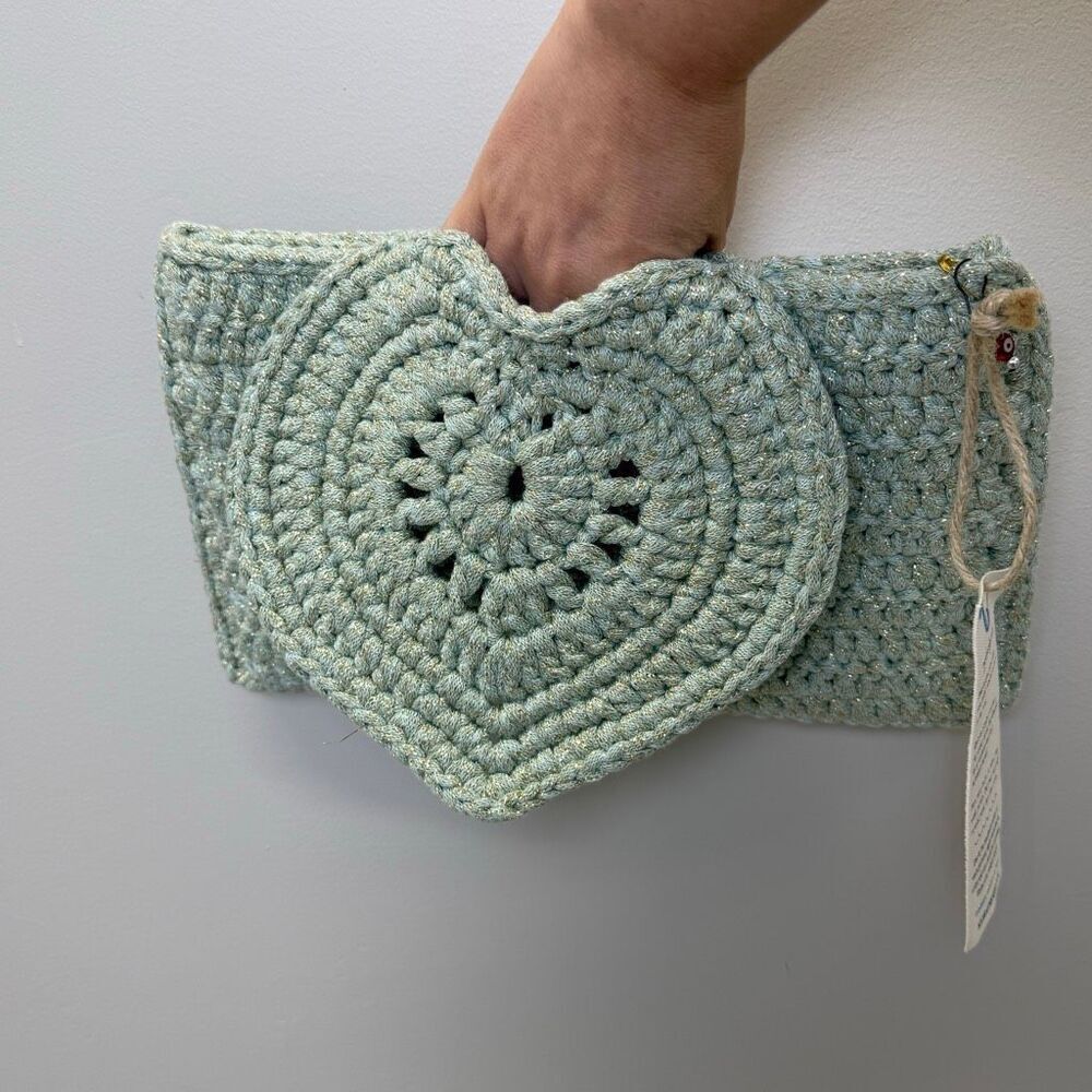 MYBEACHYSIDE CLUTCH